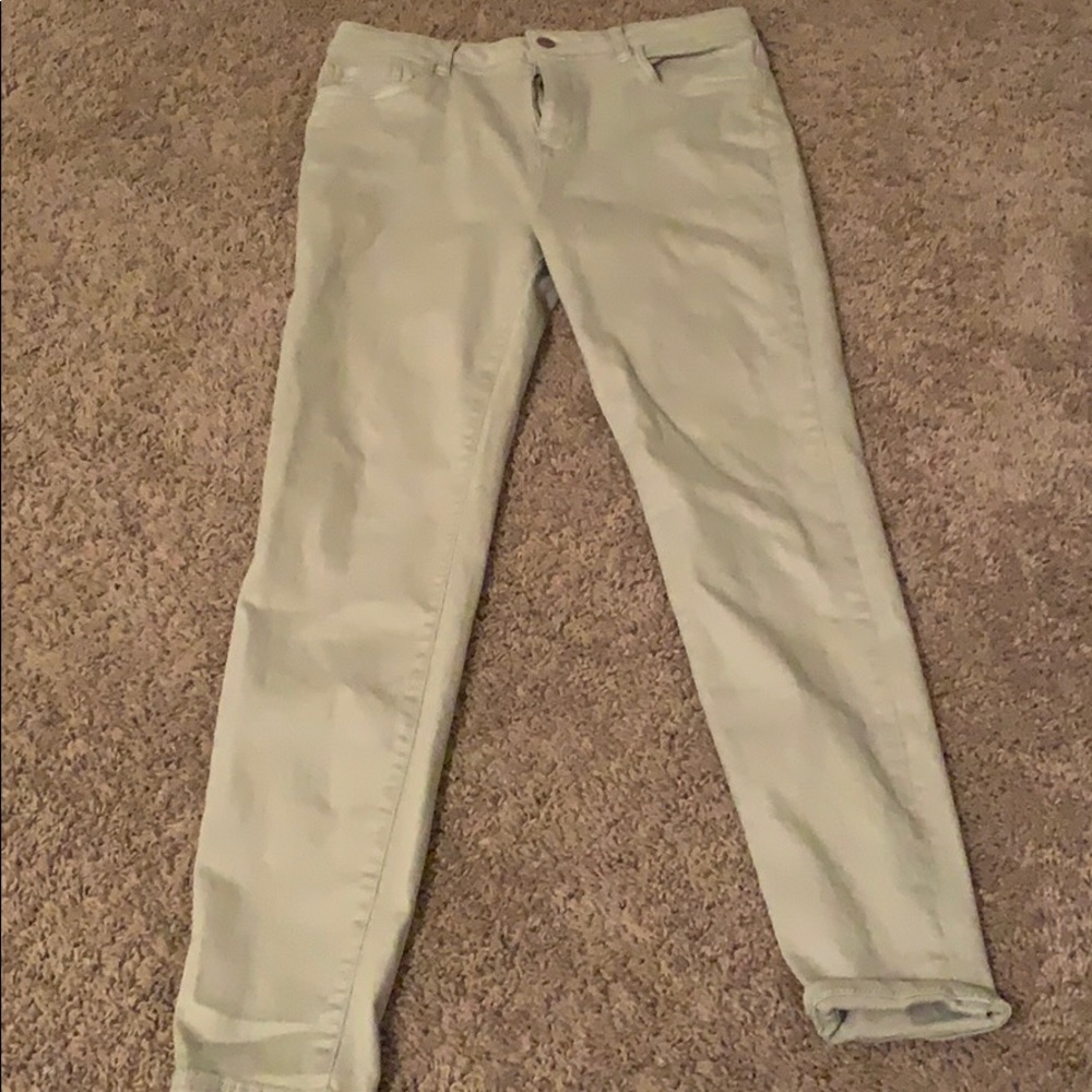 Light grey skinny jeans